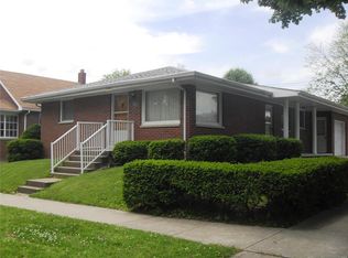 723 12th St, Highland, IL