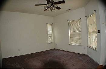 3rd image of 215 Sean Paul Ct