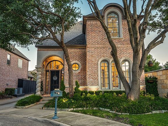 2nd image of 7304 Park Lake Dr