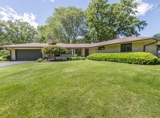 15260 Arrowhead Pl, Brookfield, WI 53005