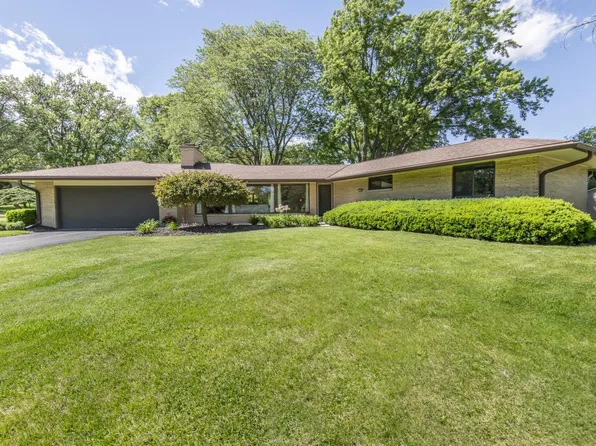 15260 Arrowhead PLACE, Brookfield, WI 53005