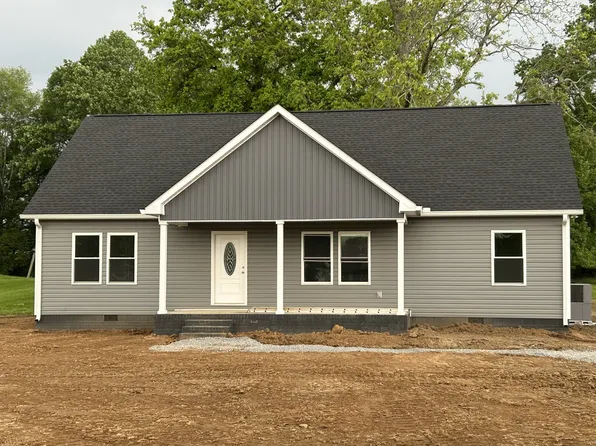 577 Walton Chapel Rd, Lafayette, TN 37083