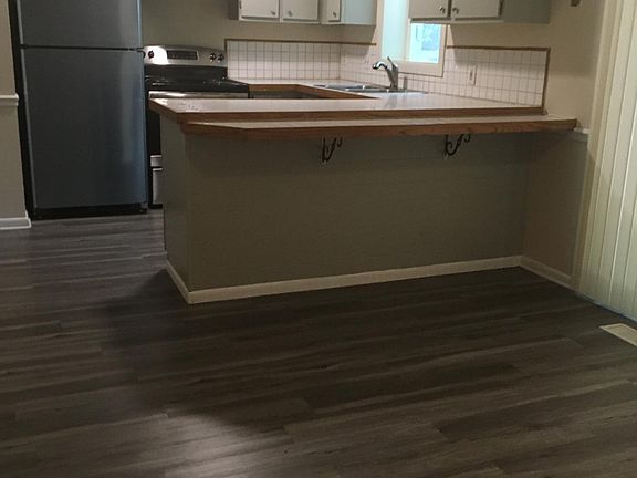 2nd image of 3355 Hiwood Ave