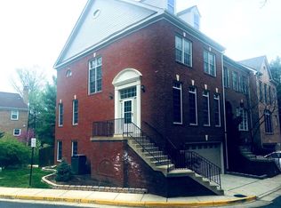 6504 Nightwind Ct, Alexandria, VA 22312