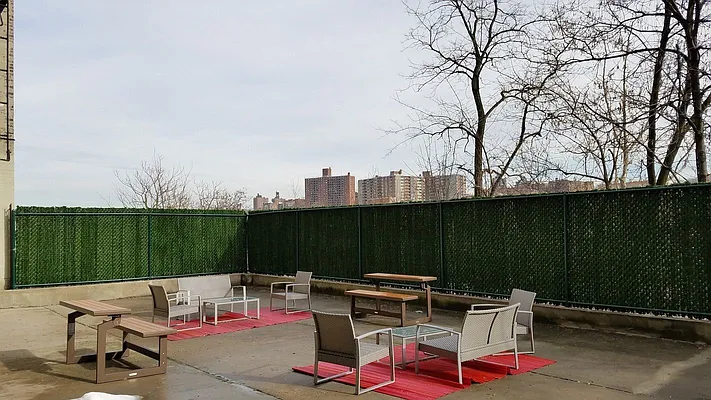 Rented by Bruma Realty LLC | media 19