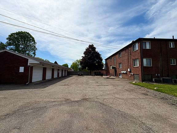 2nd image of 1828 Fulton Rd NW APT 3