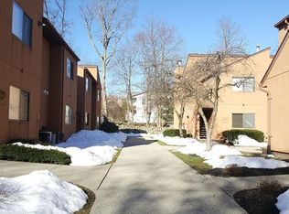 303 Town Hill Rd, Nanuet, NY 10954