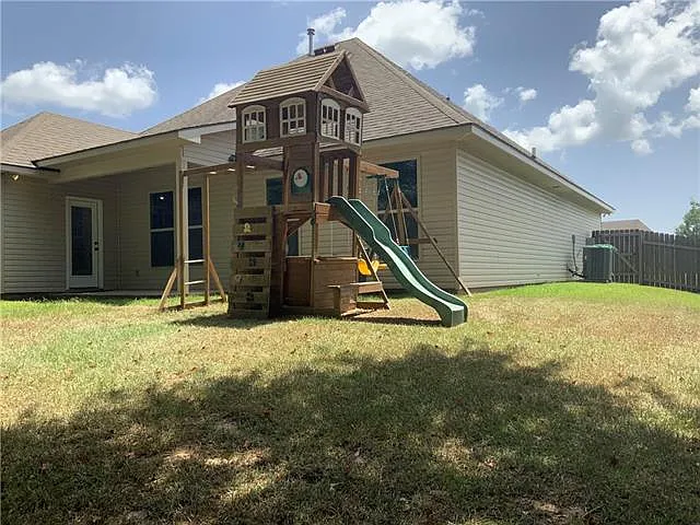 11112 Regency Ave — Photo 18