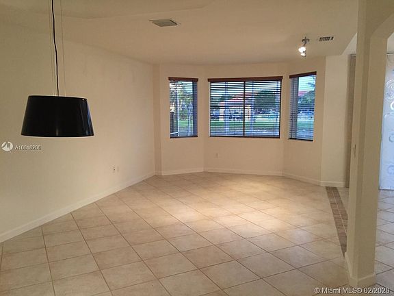 5th image of 11530 NW 67th Ter