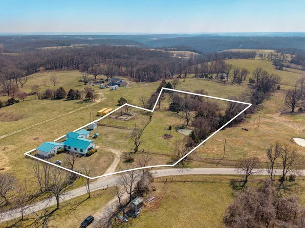 1774 Falcon Drive, Galena, MO 65656