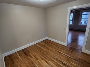 61 Meadow St APT 3, Pawtucket, RI 02860