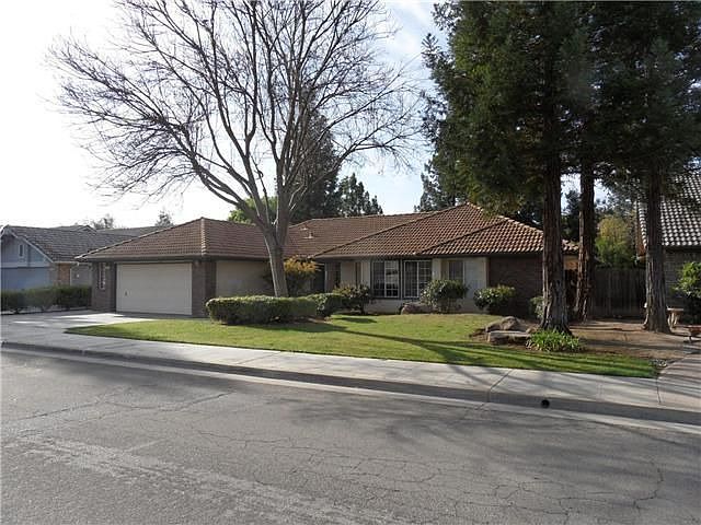 2nd image of 1551 E Niles Ave