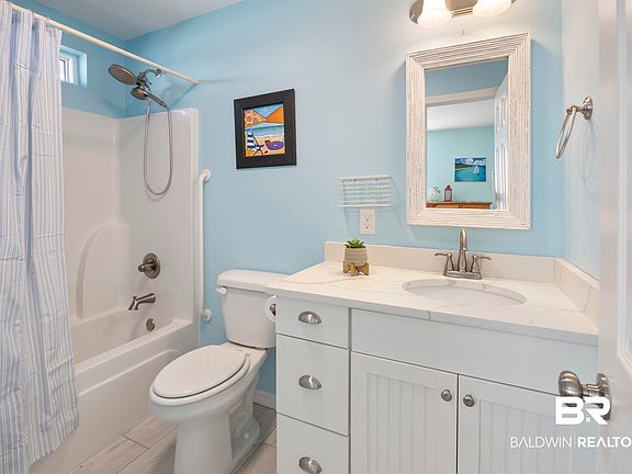 4th image of 4807 Bay Cir