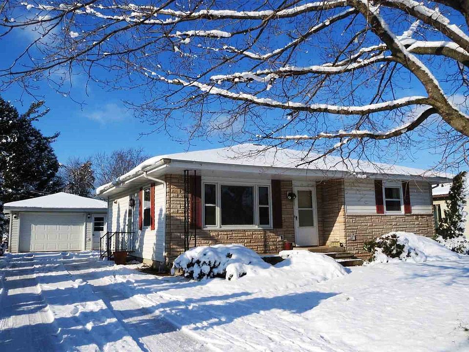 Cute 2 Bed Ranch Home!