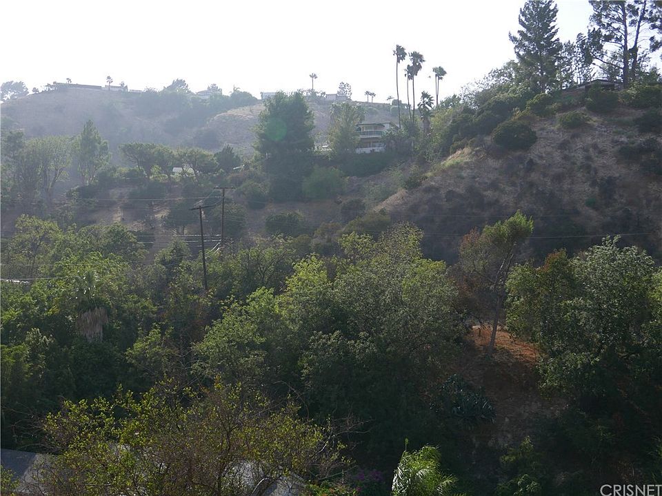 2nd image of 3676 Knobhill Dr