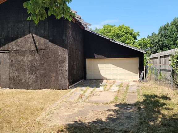 4th image of 36 Peace Valley Rd