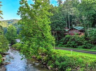 55 River Bend Ln, Blue Ridge, GA 30513