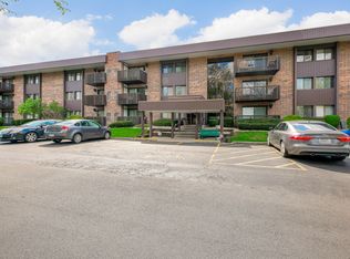 1423 Woodbridge Rd APT 2A, Joliet, IL 60436