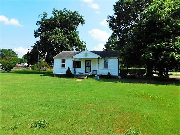 1601 W Main St, Trumann, AR 72472