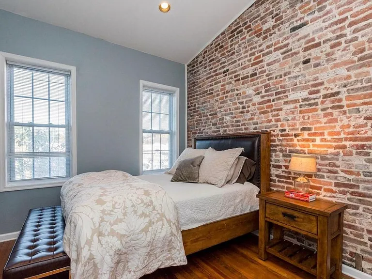 829 S Montford Ave — Photo 8