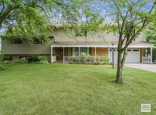 2323 Douglas Rd, Oswego, IL 60543