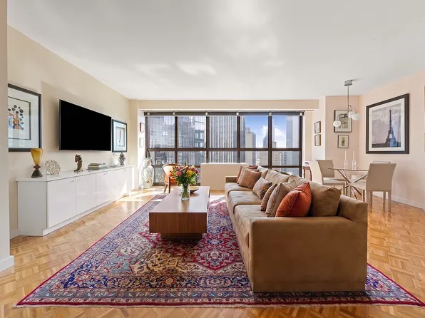 146 W 57th St APT 39C, New York, NY 10019