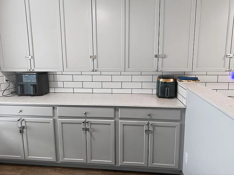 4245 8th Ave NE #B — Photo 10