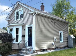 11 Brayton St, West Warwick, RI 02893