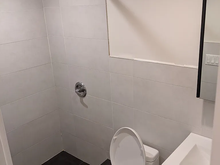1915 Palmetto St #2 — Photo 10