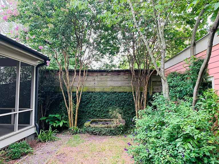 3009 Dauphine St — Photo 48