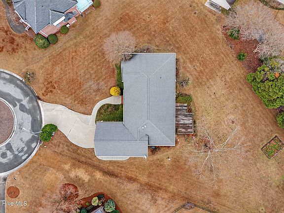 3rd image of 603 Macon Court