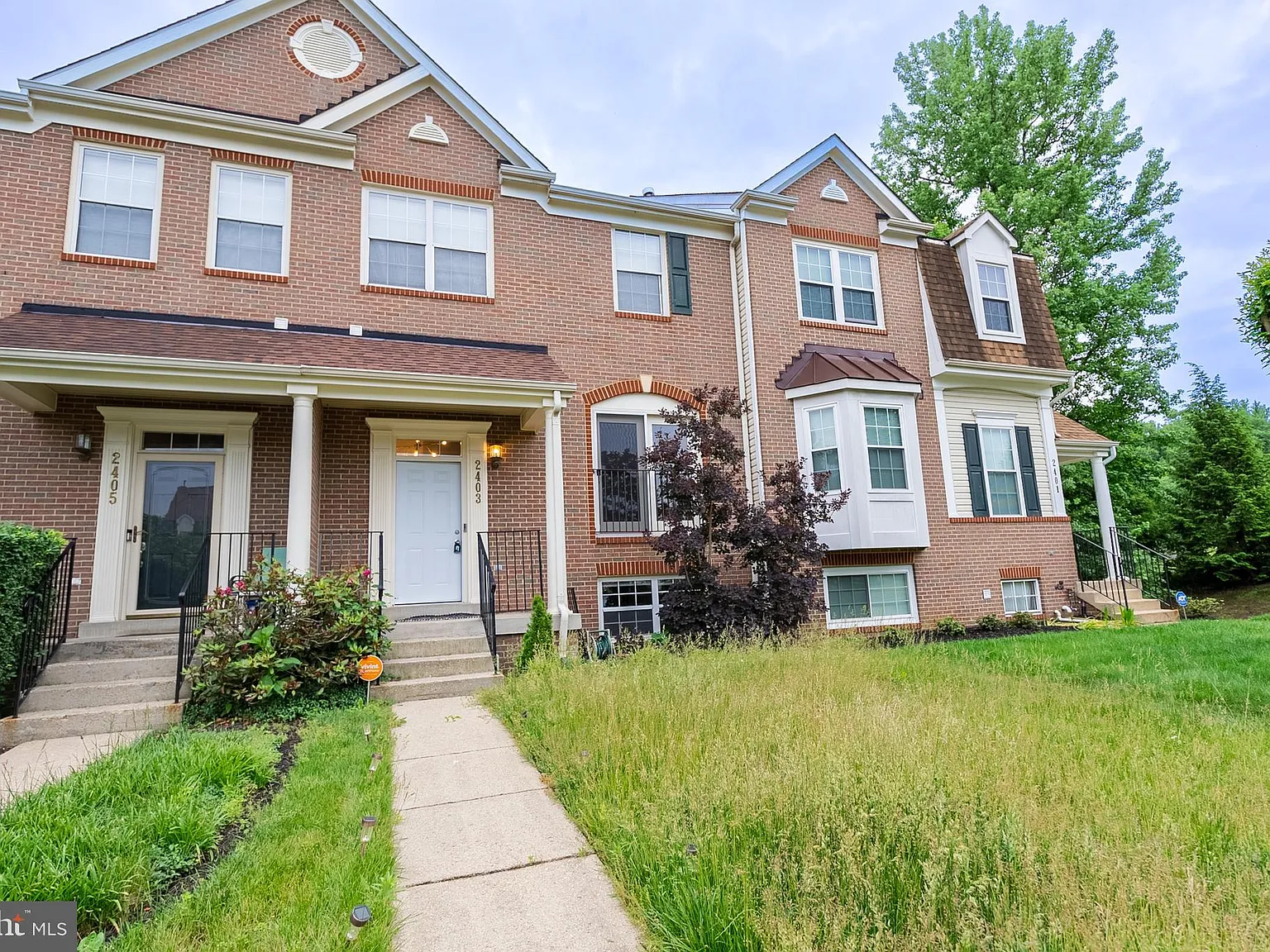 3 bed, 3.5 bath, 1540 sqft, $3,800 — Photo 1