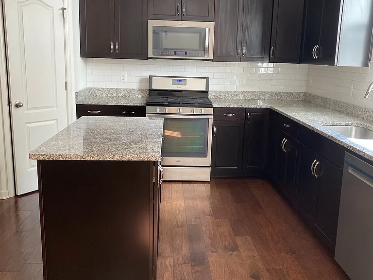 18 Shepherds Hook Way — Photo 4