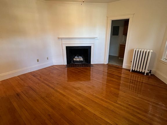 3rd image of 5 Concord Ave #63602dd2b