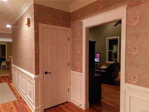5th image of 18165 New Little River Ln