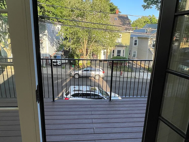 16 Putnam St #2 — Photo 10