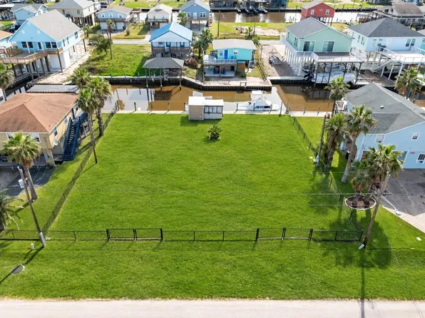 402 Shark Ln Lot 1, Freeport, TX 77541