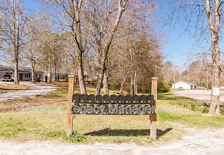 1852 Faulkner Dr — Photo 12
