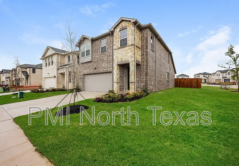 3212 Cordelia Dr — Photo 8