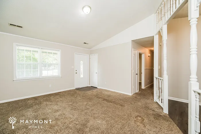 301 Bluebell Ave — Photo 4