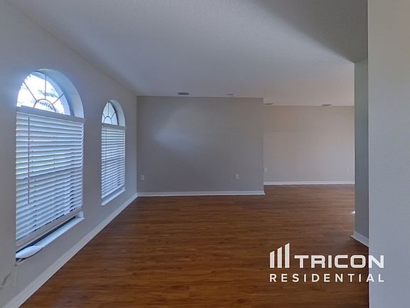 3rd image of 13105 Tropical Breeze Ct