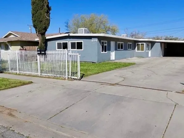 38928 9th St E, Palmdale, CA