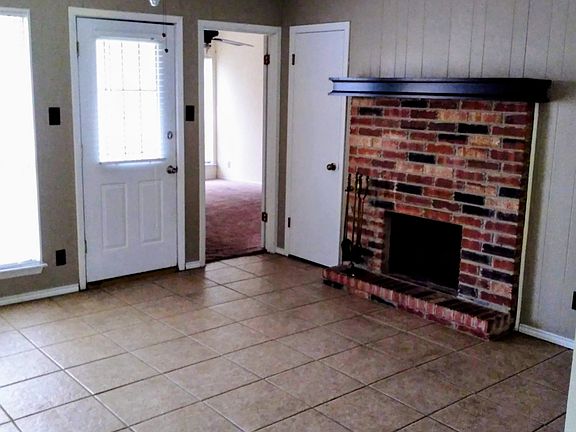 3rd image of 6723 Walnut Lake Dr