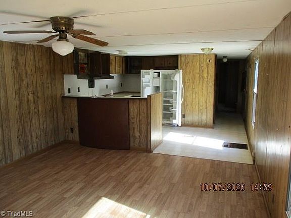 2nd image of 4750 Ben Ln