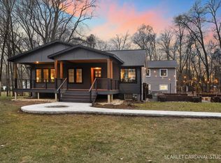 3S620 Mignin Dr, Warrenville, IL