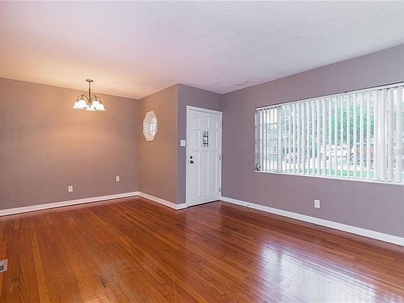 5th image of 1105 W Spencer St