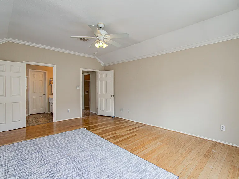 2920 Clay St — Photo 26