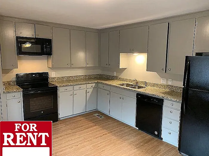 7608 T St #5 — Photo 8