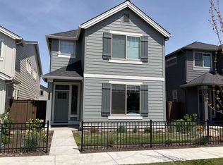 3835 SW Coyote Pl, Redmond, OR 97756