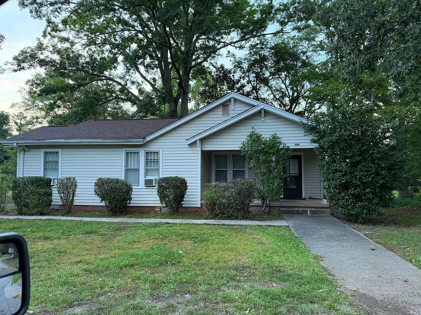 3 Bedroom 1 Bathroom House For Rent — Photo 1